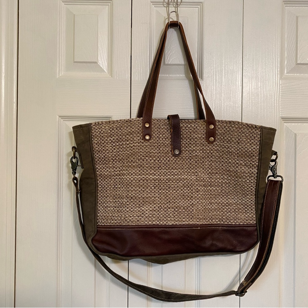 Myra Bag